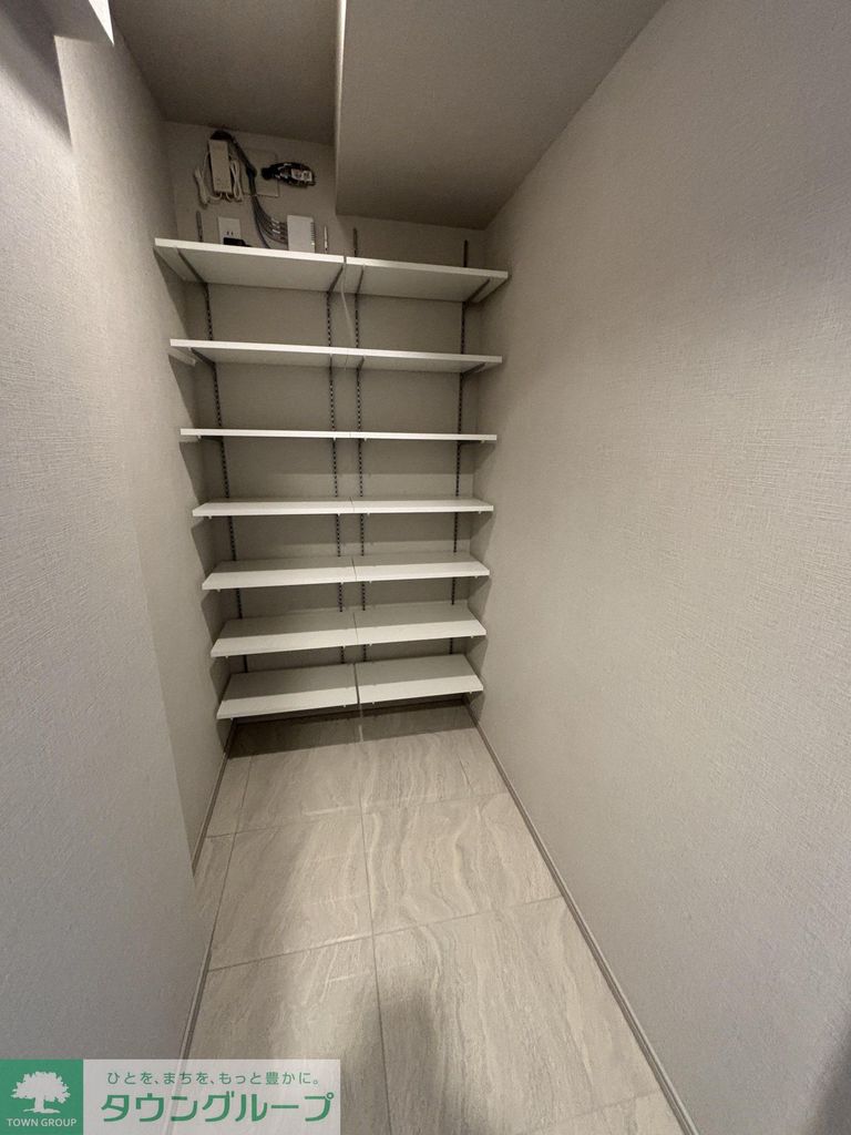 収納　シューズインクローク