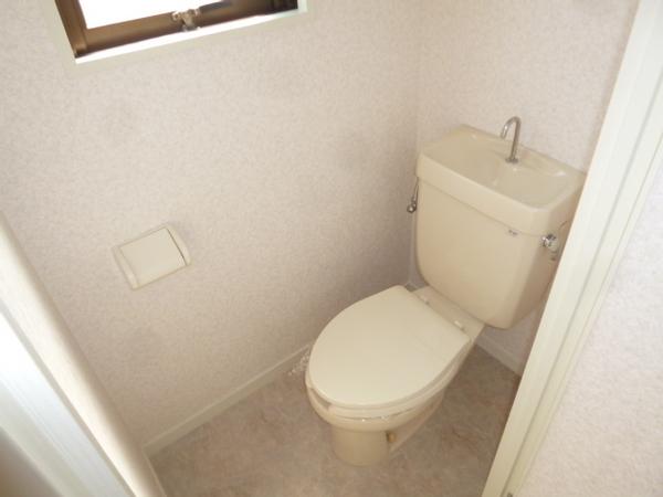 トイレ　窮屈なくトイレ幅もあります♪