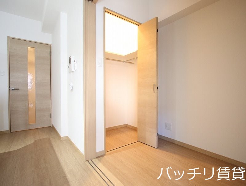 収納　同シリーズ写真の為現況を優先致します。