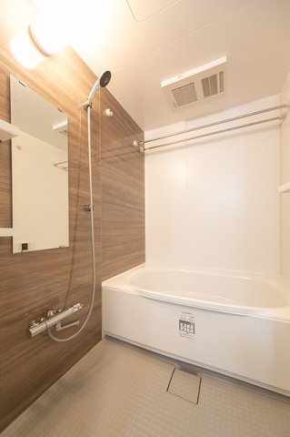 バス・シャワールーム　※写真は同タイプ住戸です。