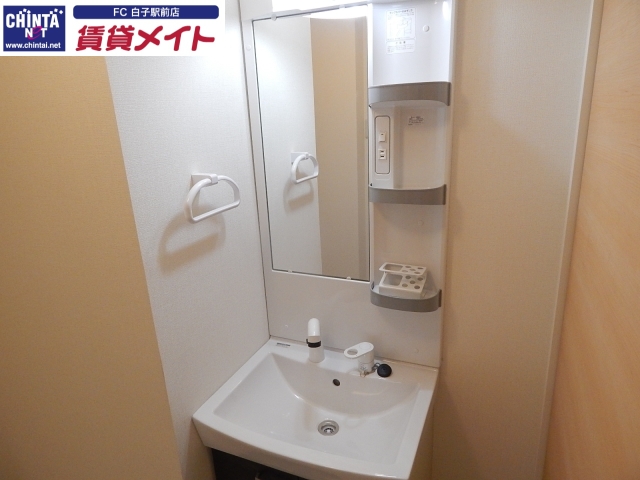 洗面設備　同物件別室写真