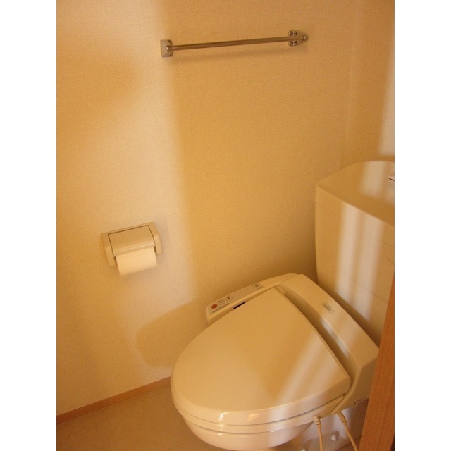 トイレ　別の部屋の写真です