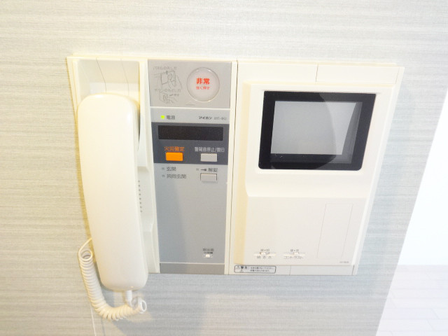セキュリティ　防犯対策にもなるモニター付きインターホンも完備！