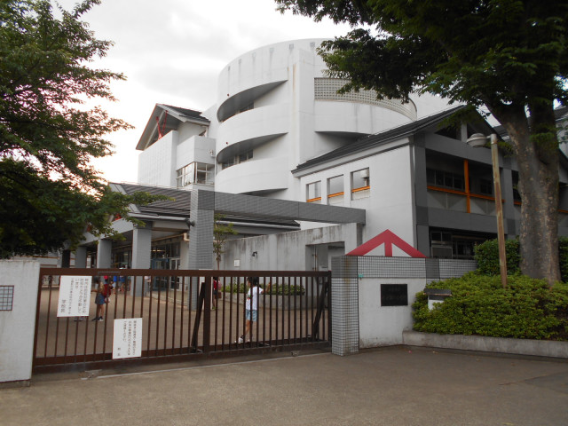 小学校　小平第六小学校（小学校）まで500m