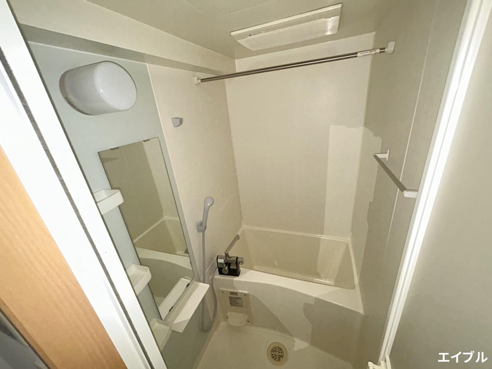 バス・シャワールーム　同じ部屋タイプの別部屋の写真です。現況と異なる場合は現況を優