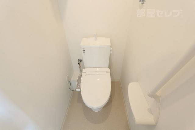 トイレ　１００１号室の写真を流用しました。