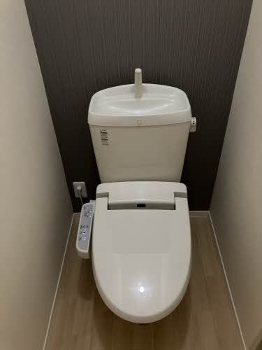 トイレ　トイレ