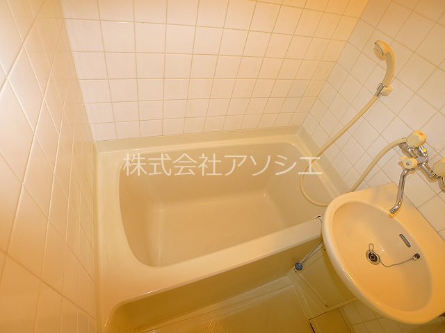 バス・シャワールーム　バスルーム