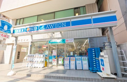コンビニ　ローソン神田明神店（コンビニ）まで20m