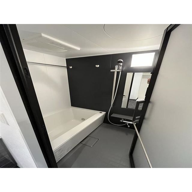 バス・シャワールーム　※別部屋の参考写真です。