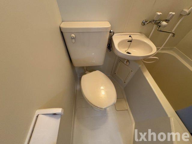 トイレ　コンパクトで使いやすいトイレです