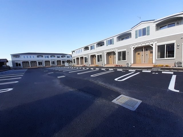 駐車場　車をお持ちの方に嬉しい駐車場付きの物件です