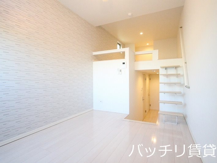 居室・リビング　同型タイプの為、現状を優先致します。