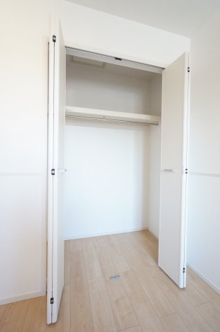 収納　※同タイプの写真になります。※反転タイプです。