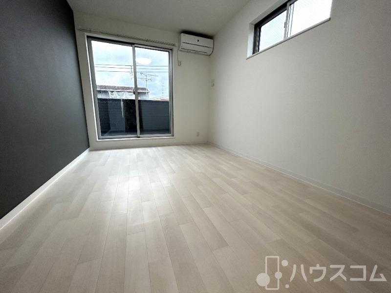 その他部屋・スペース　白を基調にした明るいお部屋です。