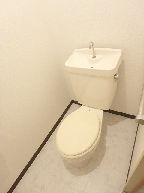 トイレ　図面と現状に相違がある場合には現状を優先
