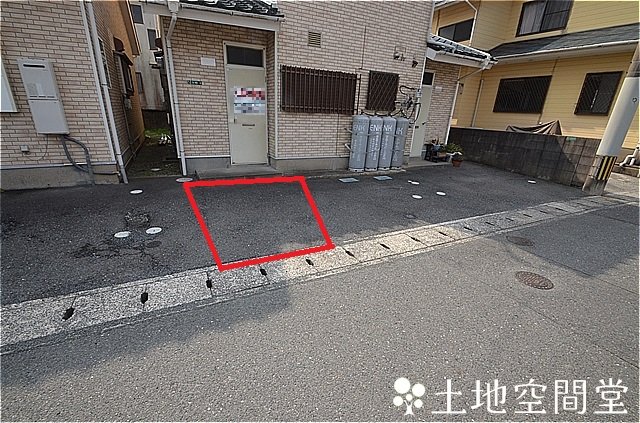 駐車場　軽自動車のみ