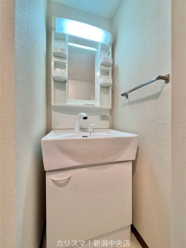 洗面設備　※別部屋参考写真