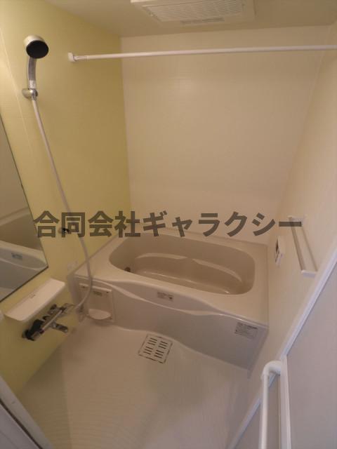 バス・シャワールーム　浴室換気乾燥機