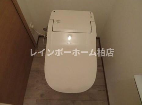 トイレ　コンパクトで使いやすいトイレです