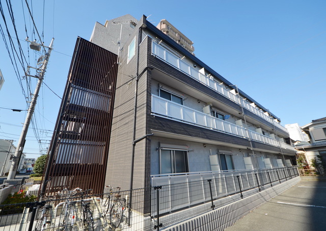建物外観　～カッコイイ外観ですね～