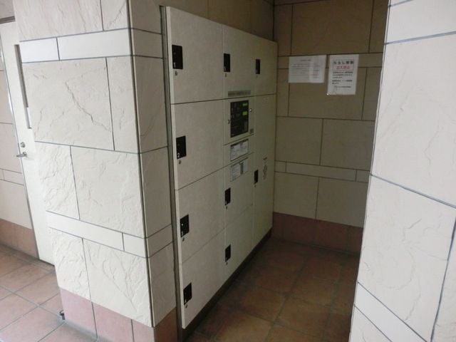 その他共有部分　不在時も安心の宅配ボックス付き