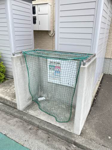 建物外観　集積所