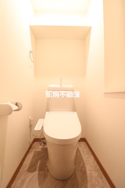 西鉄甘木線 五郎丸駅 徒歩15分 5階建 築4年のトイレ写真