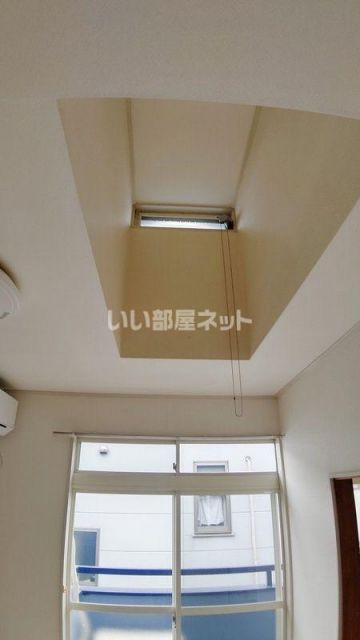 b CASA深谷re-bornの居間写真