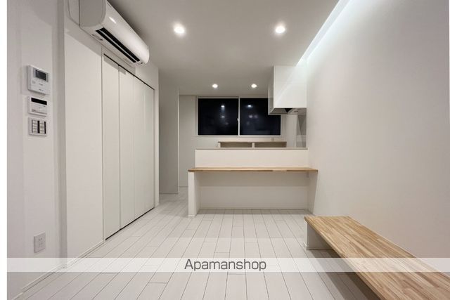 FEELBETTER ARISADA TERRACEの居間写真