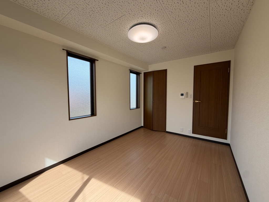 阪神本線 芦屋駅 徒歩6分 3階建 築31年の居間写真