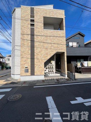 つくばエクスプレス 青井駅 徒歩10分 築9年