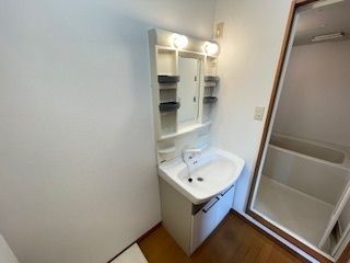 洗面設備　洗髪洗面化粧台