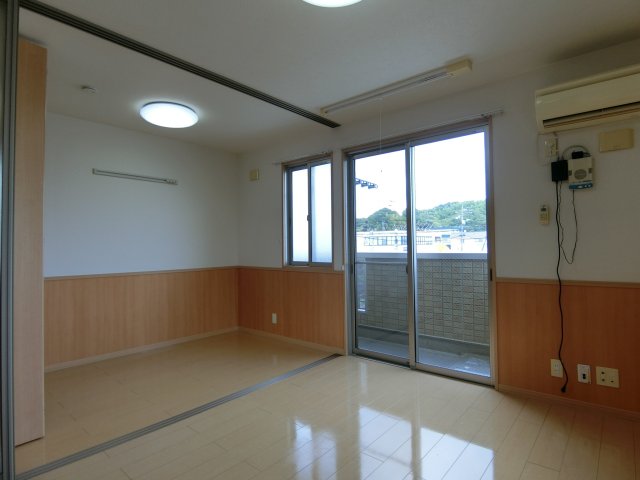 居室・リビング　イメージ203号室の写真