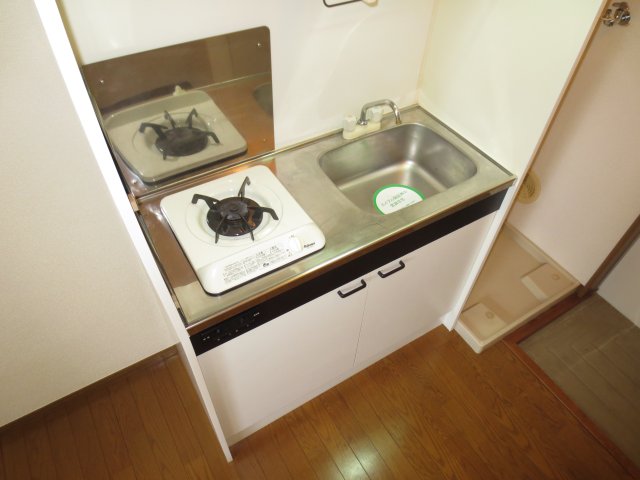 ＪＲ埼京線 武蔵浦和駅 徒歩9分 2階建 築25年のキッチン写真