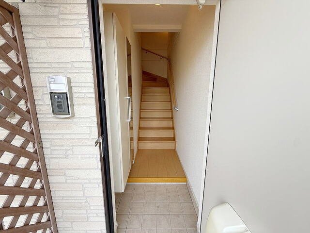 玄関　収納もある玄関です