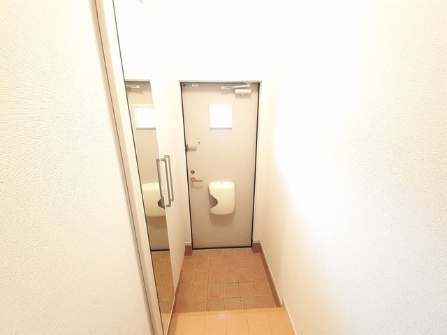 玄関　シンプルで使いやすい玄関です