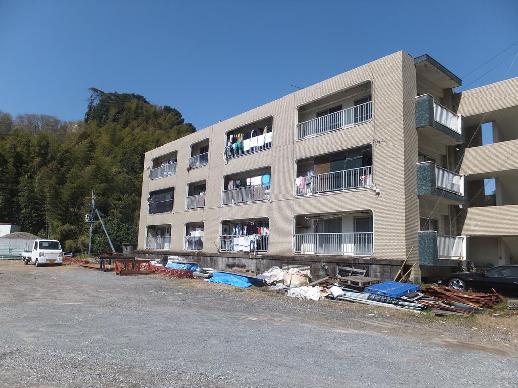 鹿児島市広木のマンションの建物外観