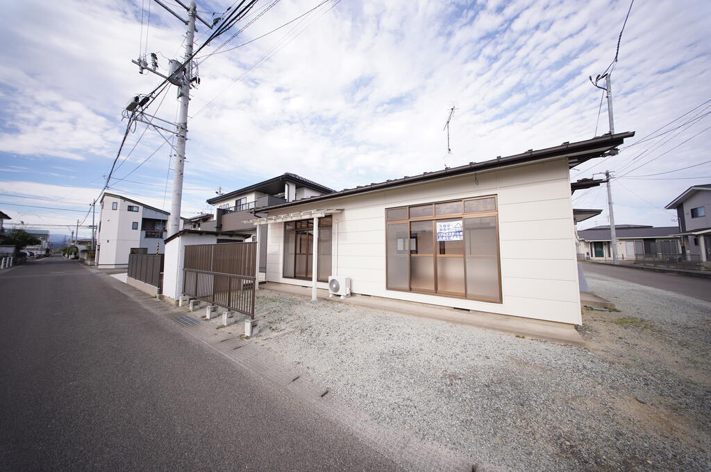 須郷邸　貸家の建物外観