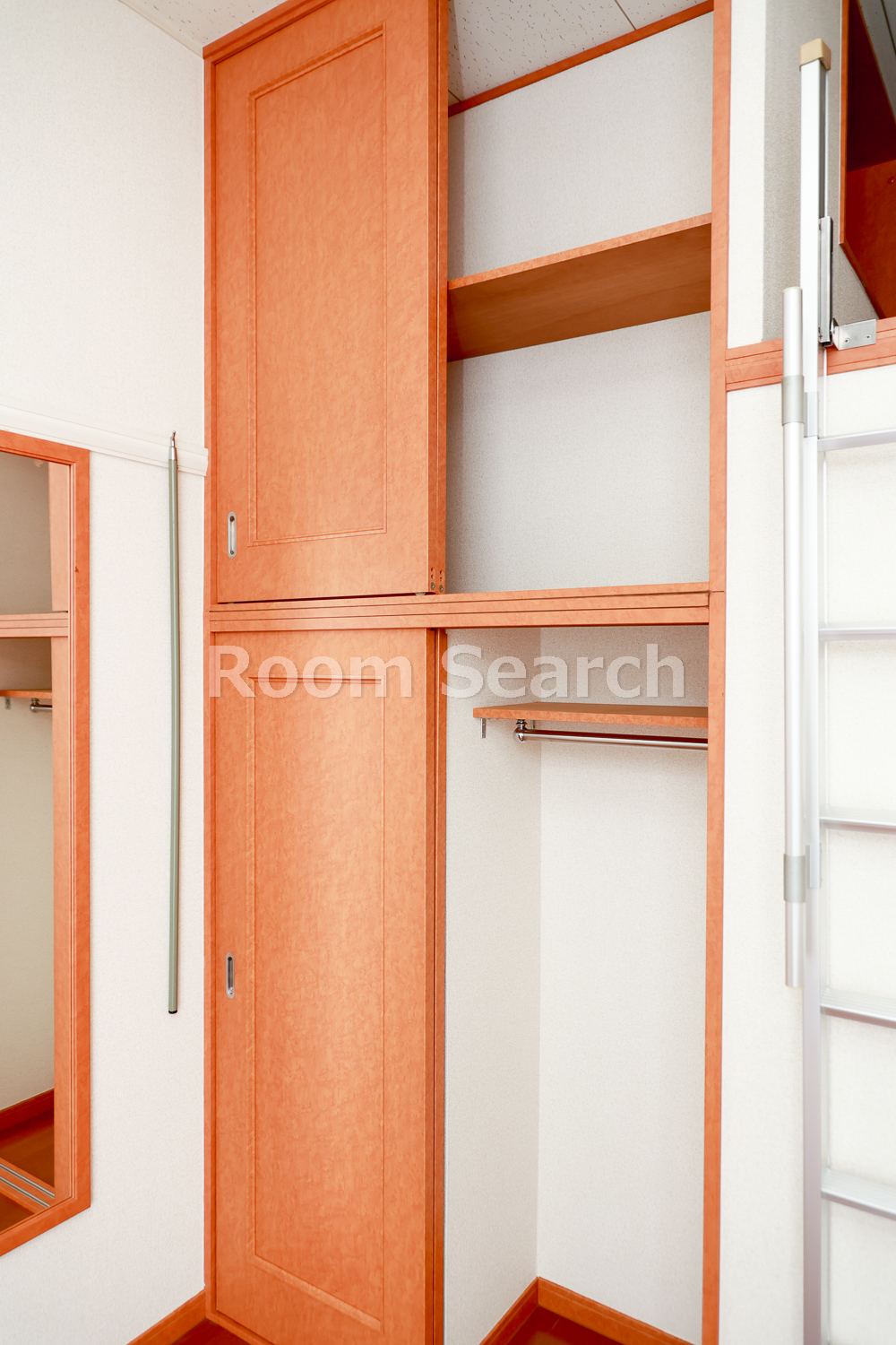 収納　上部扉が無いタイプもあります。