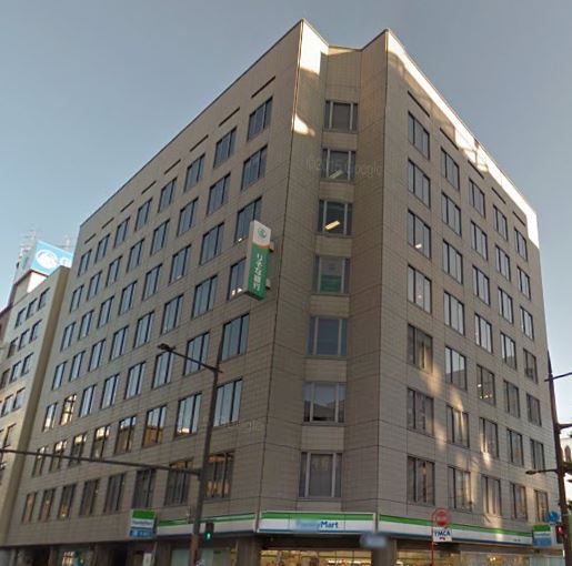 銀行　りそな銀行北九州支店（銀行）まで474m