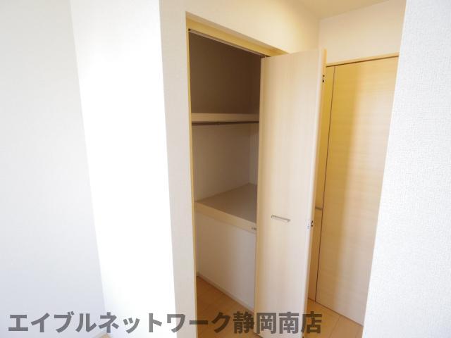 収納　たっぷりとした収納スペースです