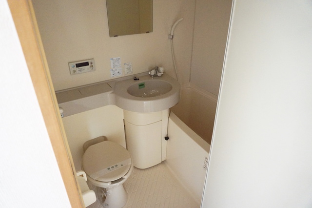 洗面設備　洗面ボウルと鏡もございます☆