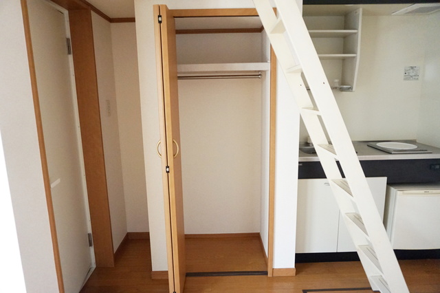 収納　衣類や小物整理がラクラク♪高さのあるクローゼット！