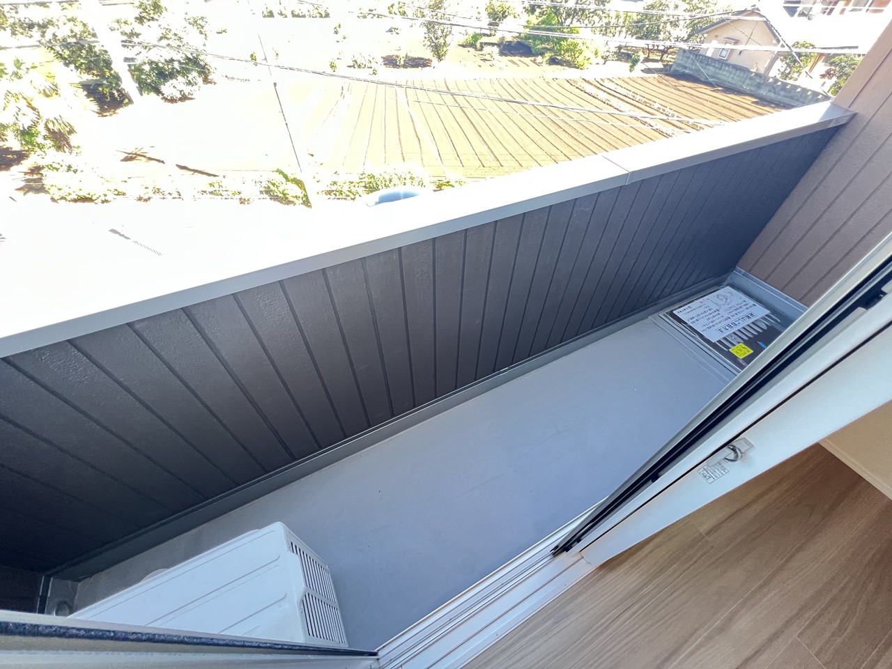 バルコニー　※同物件、別部屋の写真です。