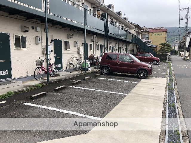 駐車場　エントランス