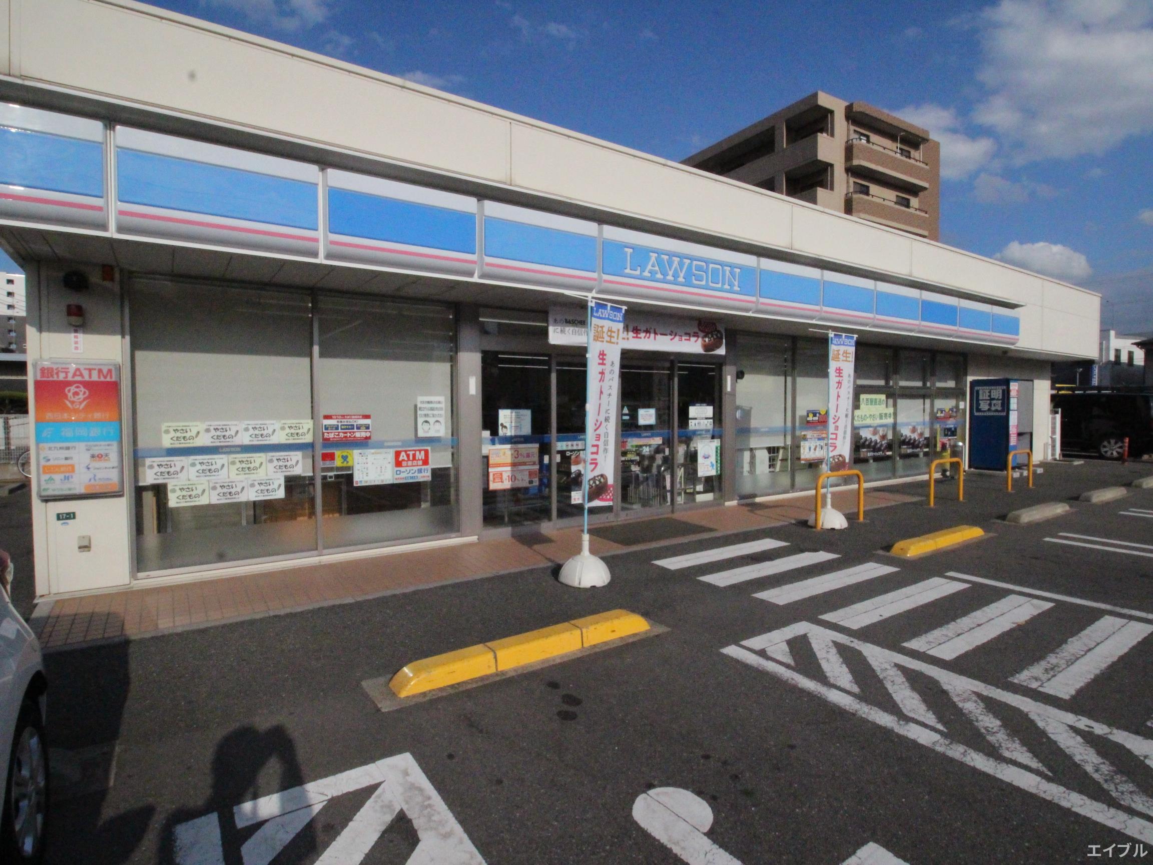 コンビニ　ローソン吉塚三丁目店（コンビニ）まで218m