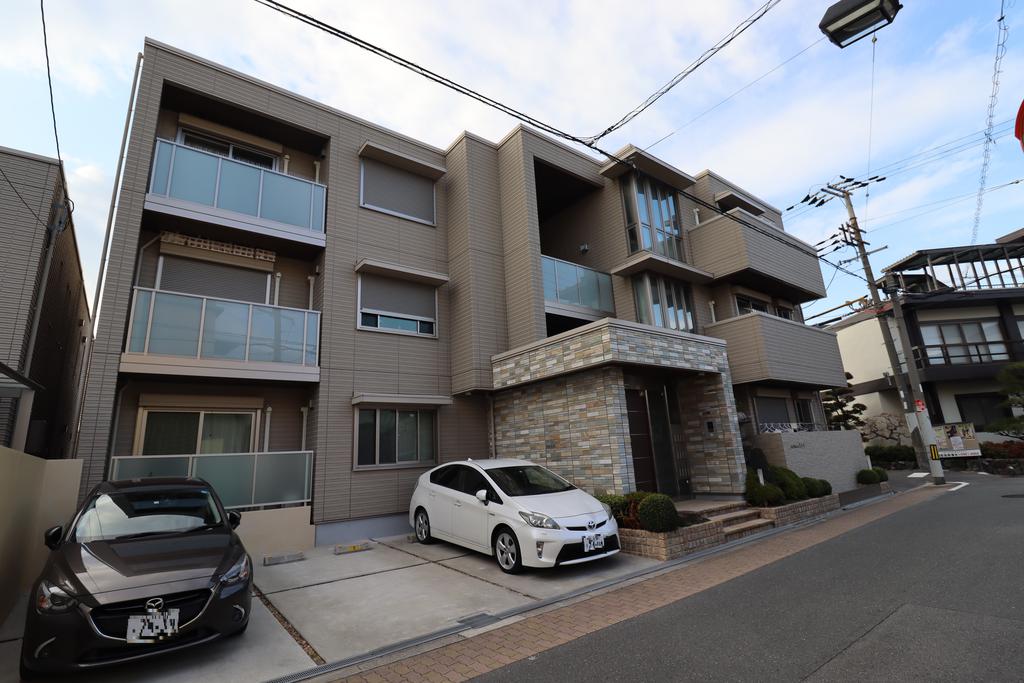 建物外観　外観を撮影