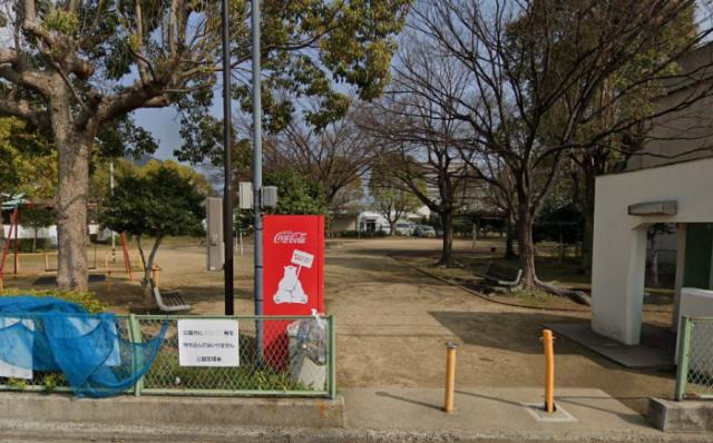 【高松市東ハゼ町のマンションの公園】