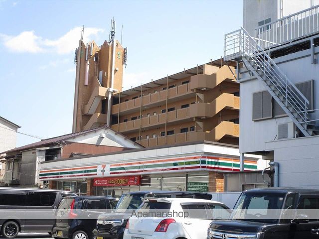 コンビニ　セブンイレブン（コンビニ）まで338m